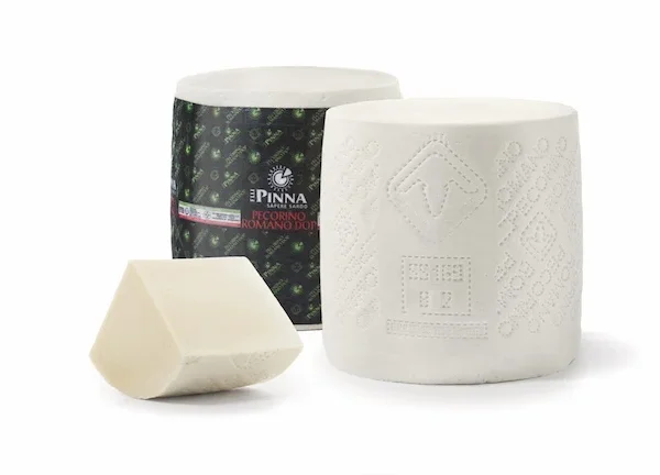 PECORINO ROMANO PINNA 400 GR FRACCIONADO Y ENVASADO AL VACIO